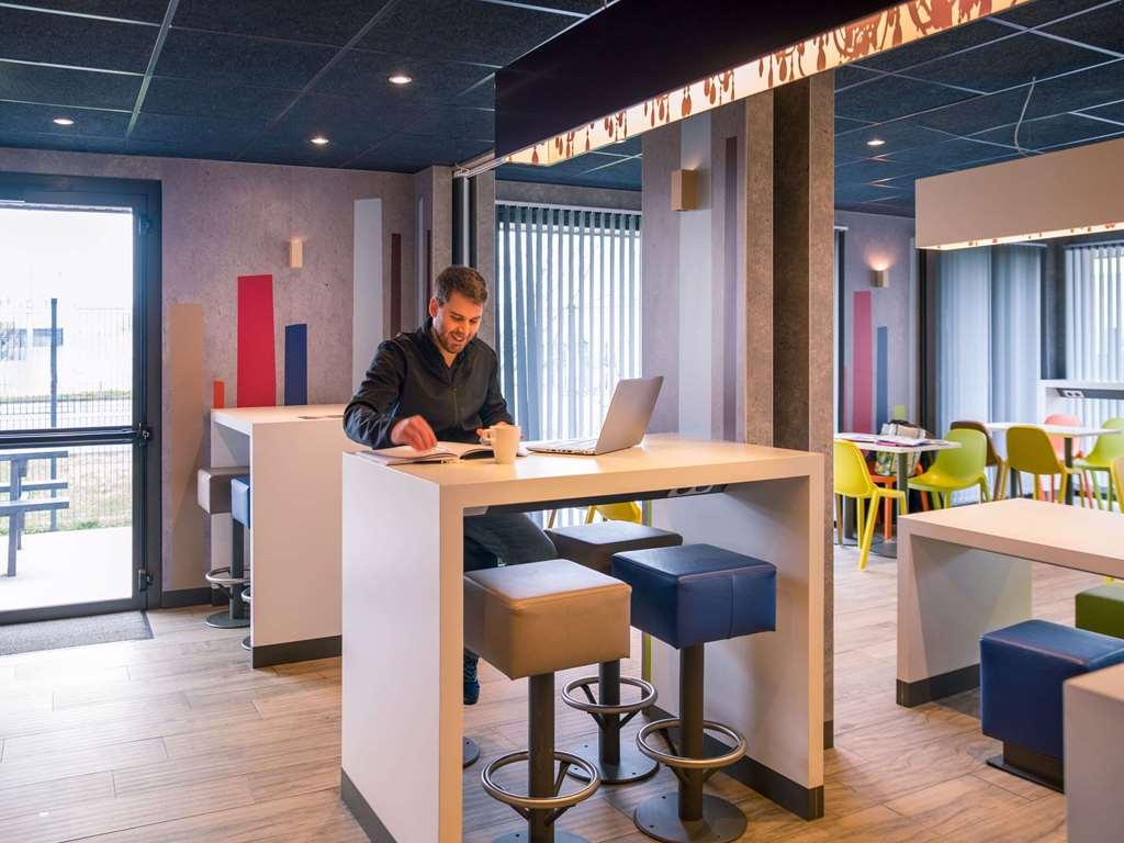 Ibis Budget Rennes Rte Lorient Exterior photo